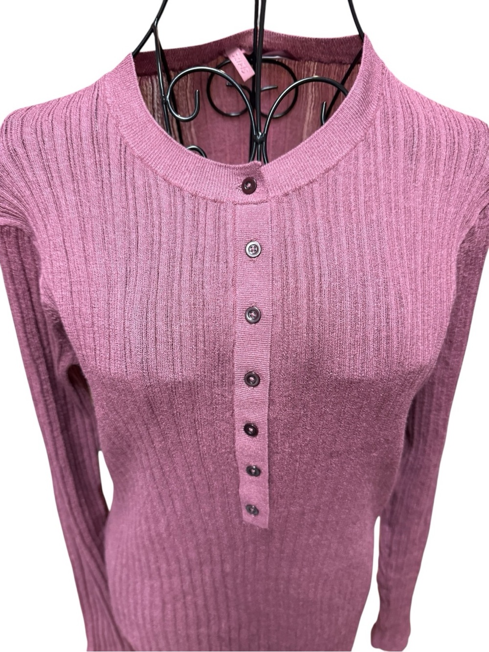 SKIMS Ribbed Classic Casual Henley Sweater in Dusty Rose Pink Athleisure - Picture 3 of 9
